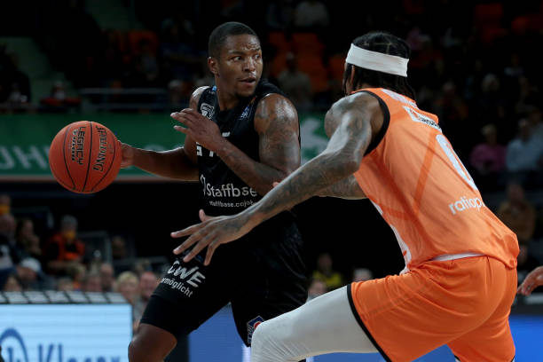 在这个充满 在这个充满